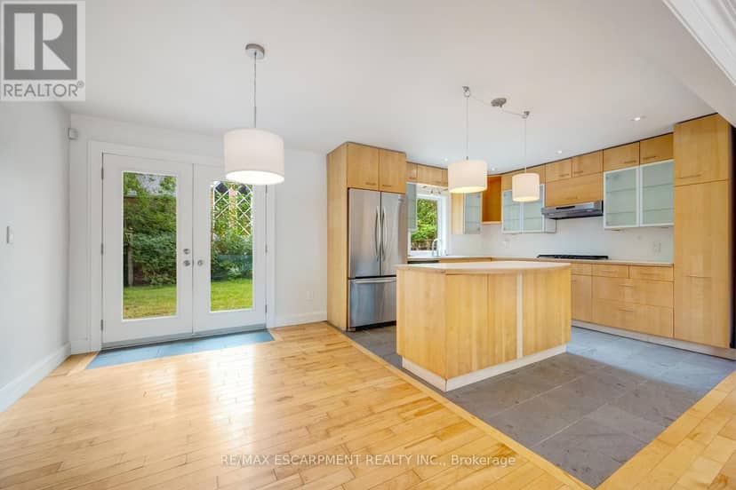 7 Washington Avenue — photo 12 of 40