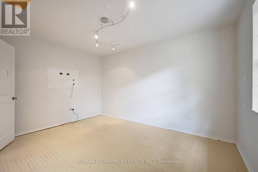 7 Washington Avenue — photo 19 of 40