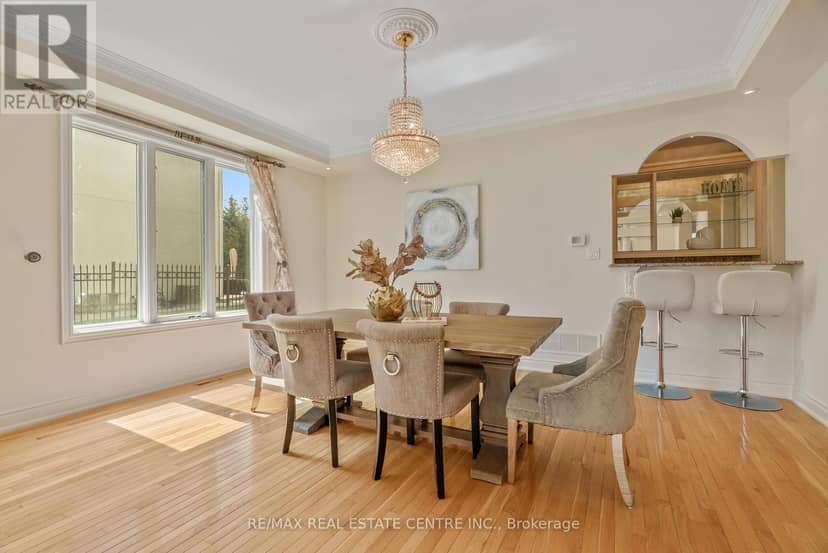 645 Cranleigh Court — photo 11 of 40