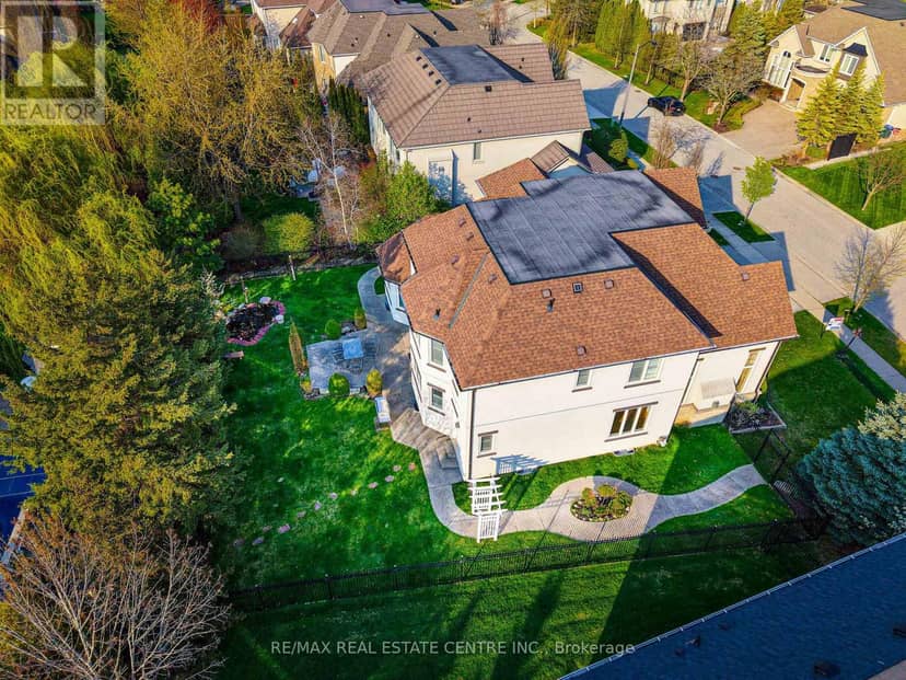 645 Cranleigh Court — photo 3 of 40