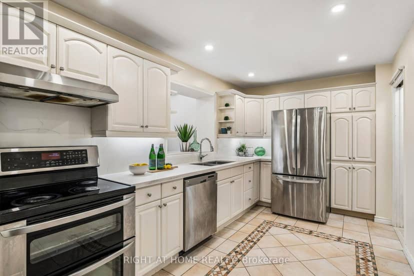 3363 Masthead Crescent — photo 13 of 35
