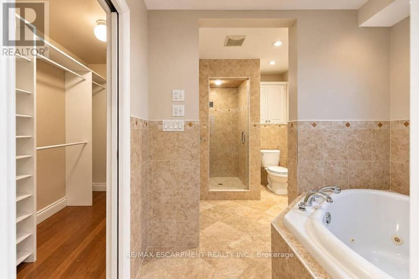 31 Fairleigh Crescent — photo 19 of 35