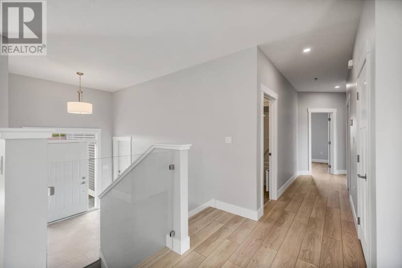 7 East Bay Road — photo 17 of 32