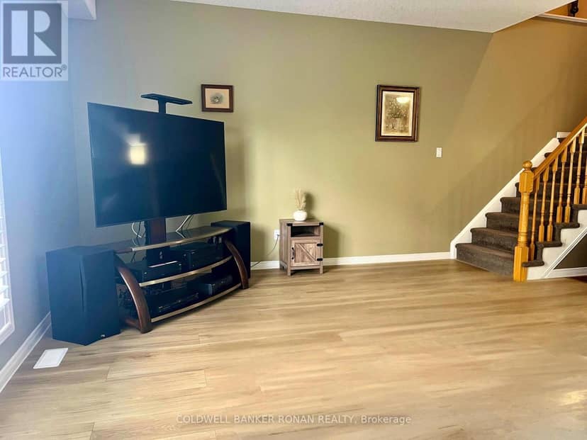 22 Chantler Road — photo 13 of 32