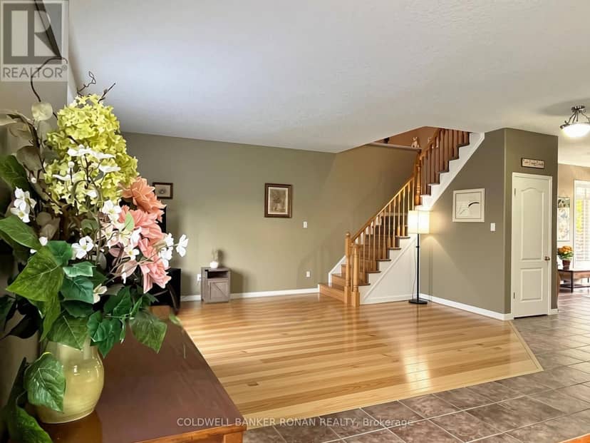 22 Chantler Road — photo 9 of 32