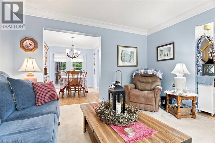 4 JUDY Avenue — photo 11 of 36