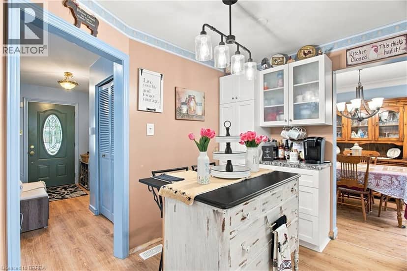 4 JUDY Avenue — photo 20 of 36