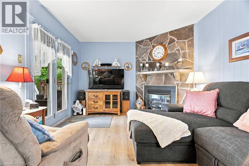 4 JUDY Avenue — photo 21 of 36