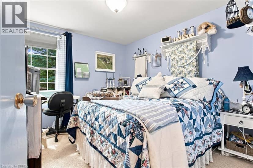 4 JUDY Avenue — photo 27 of 36