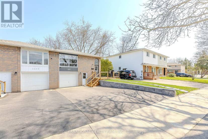 1291 Consort Crescent — photo 3 of 40