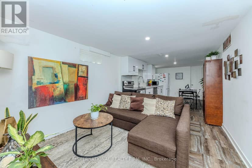 1291 Consort Crescent — photo 37 of 40