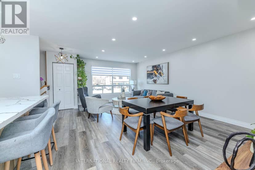 1291 Consort Crescent — photo 9 of 40