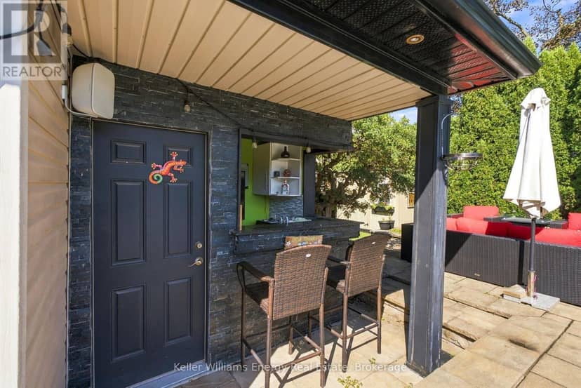 107 Sutherland Avenue — photo 40 of 40
