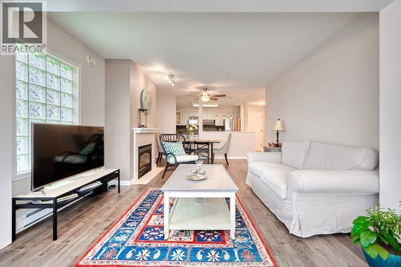 307 855 W 16TH STREET, North Vancouver, photo 3