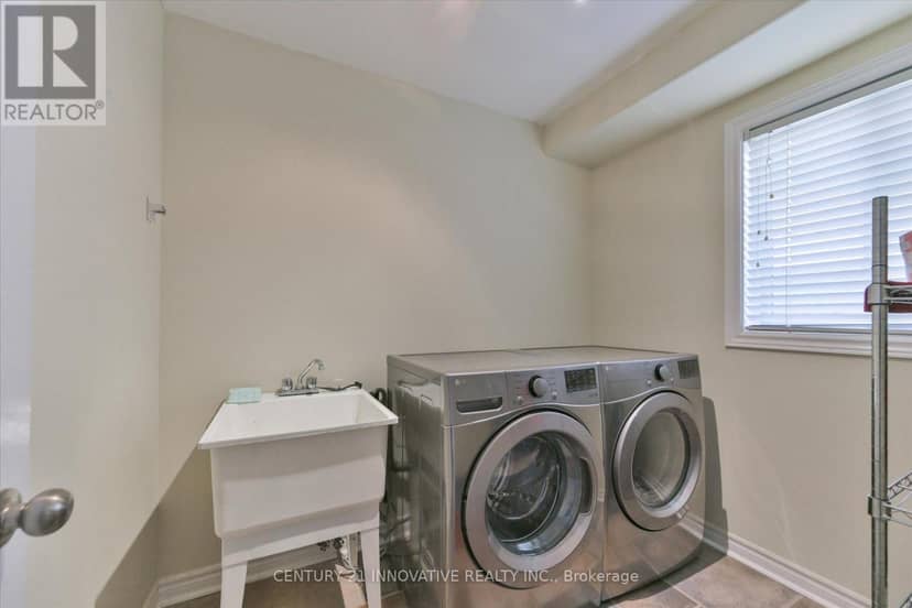 28 Empire Drive — photo 16 of 40