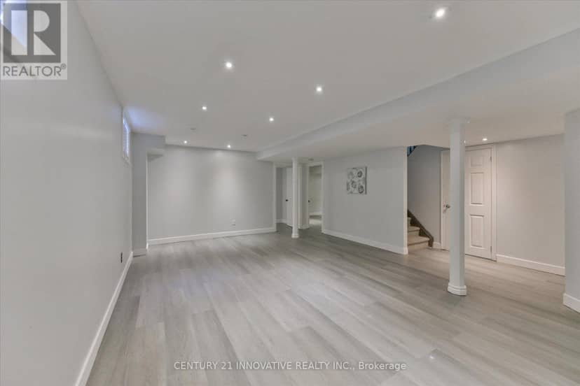 28 Empire Drive — photo 33 of 40