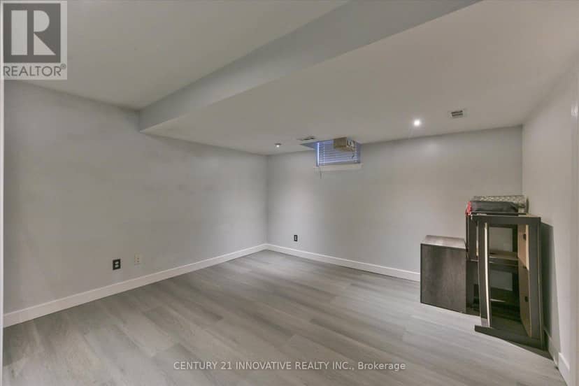 28 Empire Drive — photo 35 of 40