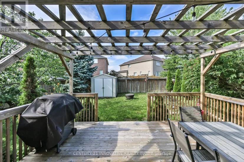 28 Empire Drive — photo 37 of 40