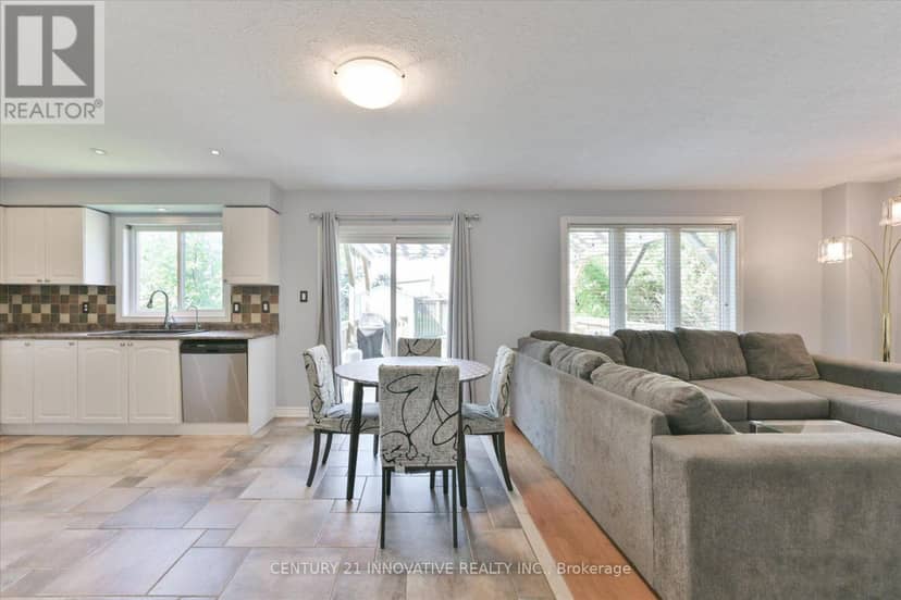 28 Empire Drive — photo 9 of 40