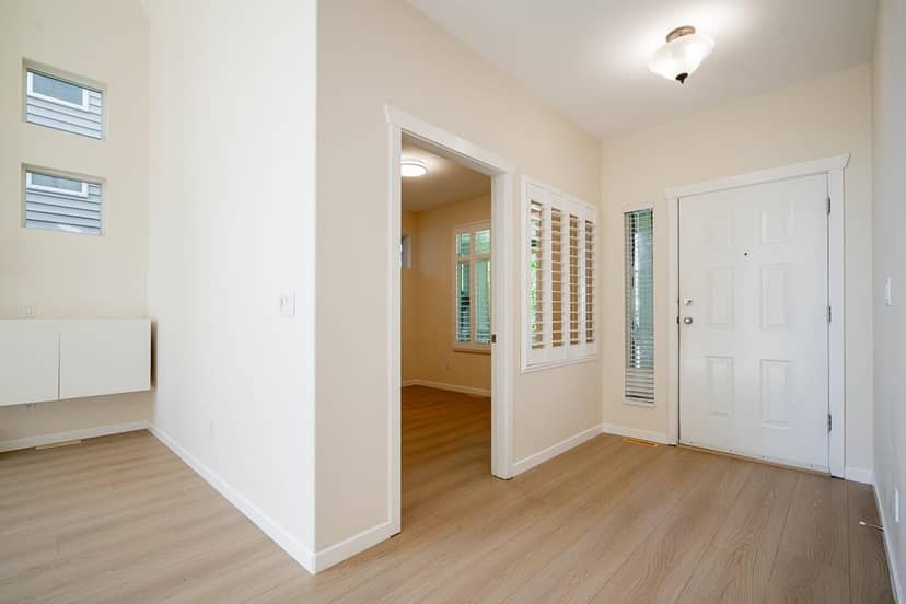 20182 70 AVENUE, Langley, photo 2