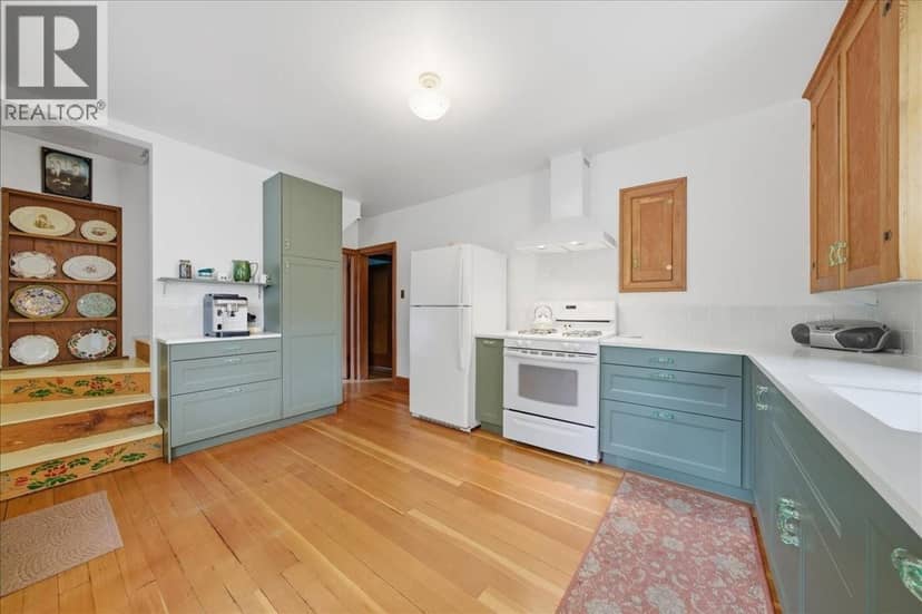 2076 TURNER STREET, Vancouver, photo 6