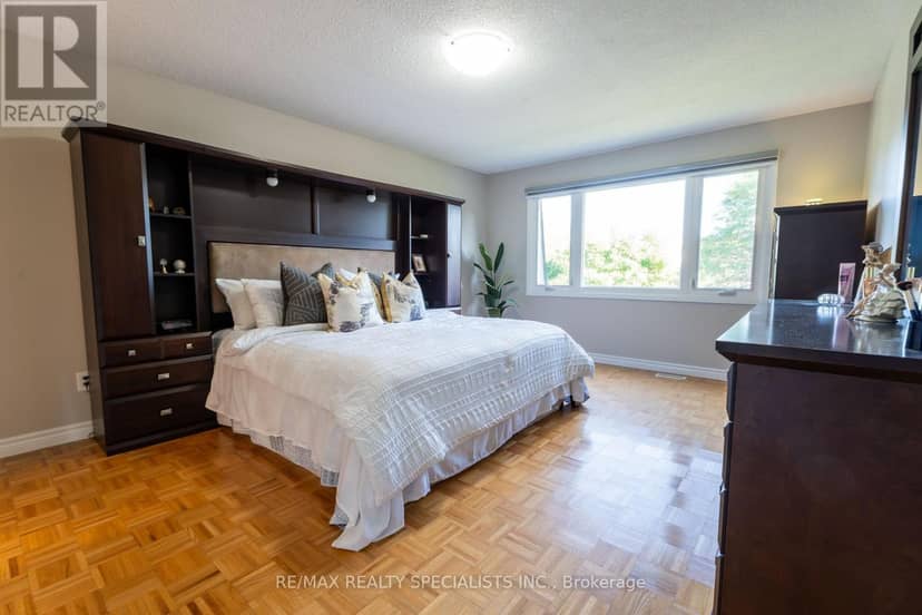 39 Parkside Drive — photo 19 of 40
