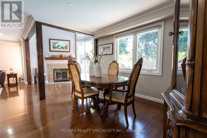 39 Parkside Drive, Brampton, photo 8