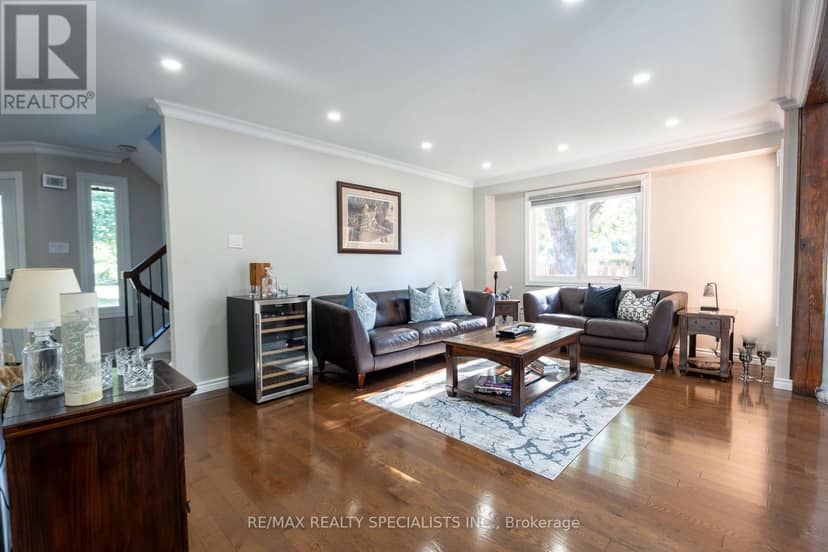 39 Parkside Drive, Brampton, photo 5