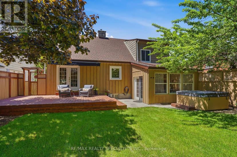 11 Kingsway Boulevard — photo 16 of 40