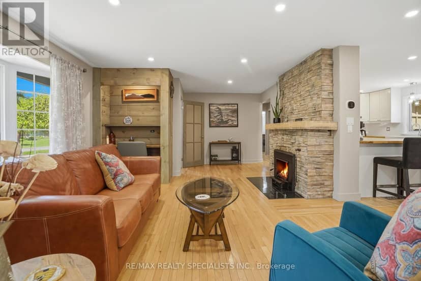 11 Kingsway Boulevard — photo 21 of 40