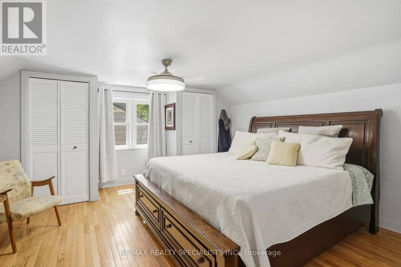11 Kingsway Boulevard — photo 39 of 40
