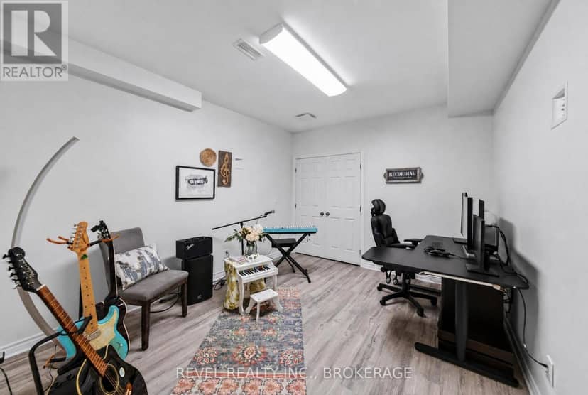 695 Fieldstone Drive — photo 40 of 40