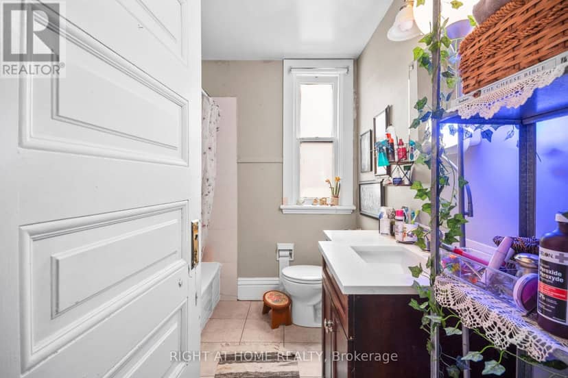 202 Sydenham Street — photo 20 of 23