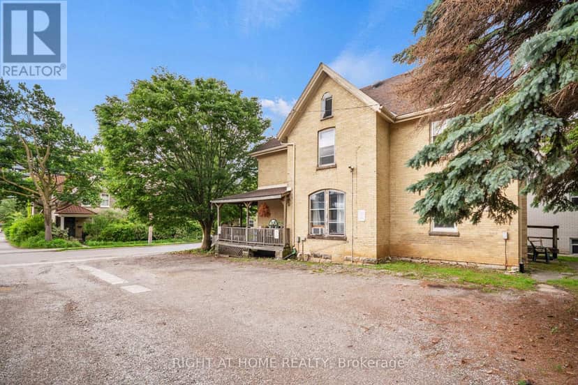 202 Sydenham Street — photo 4 of 23