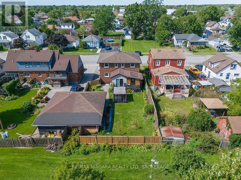 137 Wellington Street — photo 39 of 40