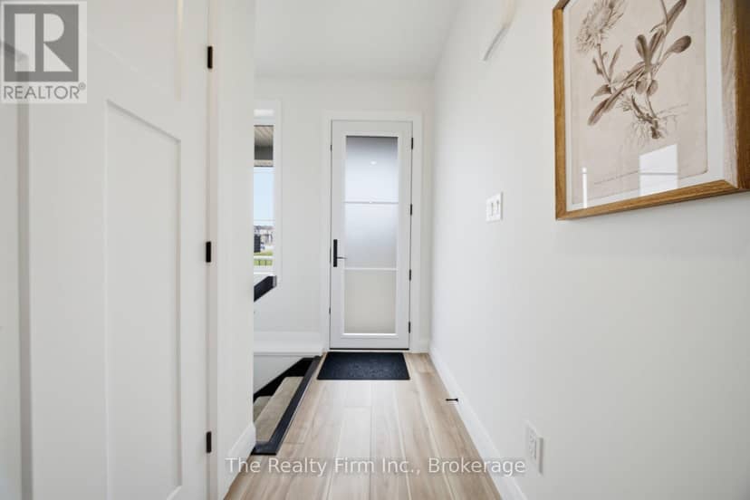 483 Gillespie Street — photo 3 of 29