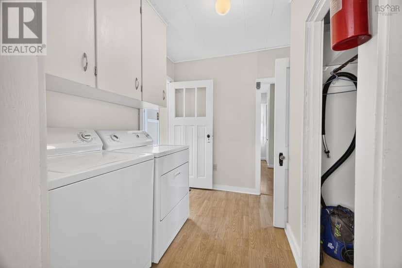 4302 Highway 6 — photo 20 of 40