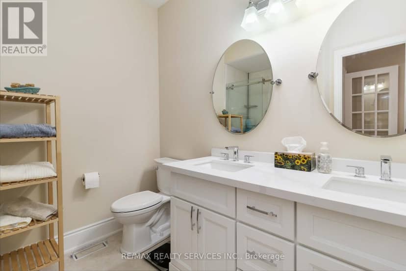 15 Valleystream Circle — photo 15 of 34