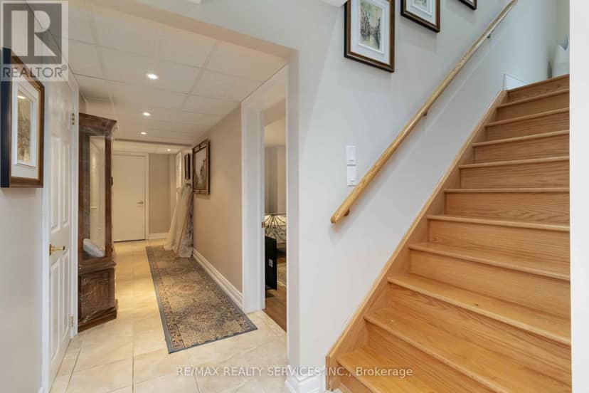 15 Valleystream Circle — photo 26 of 34