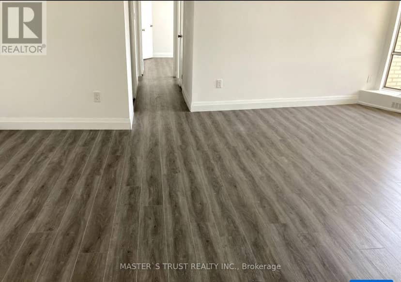 201 - 330 Dixon Road E, Toronto, photo 5