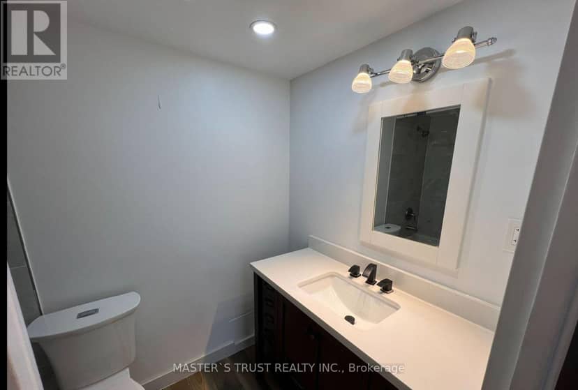 201 - 330 Dixon Road E, Toronto, photo 7