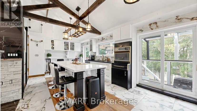 339 East Avenue — photo 14 of 40