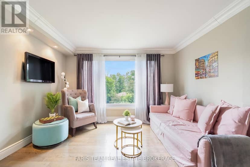 10 Karen Crescent — photo 11 of 35