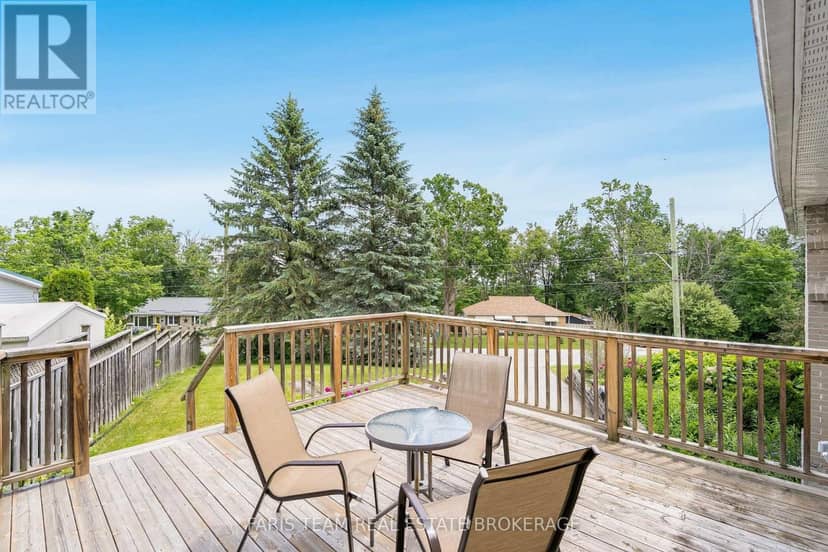 10 Karen Crescent — photo 29 of 35
