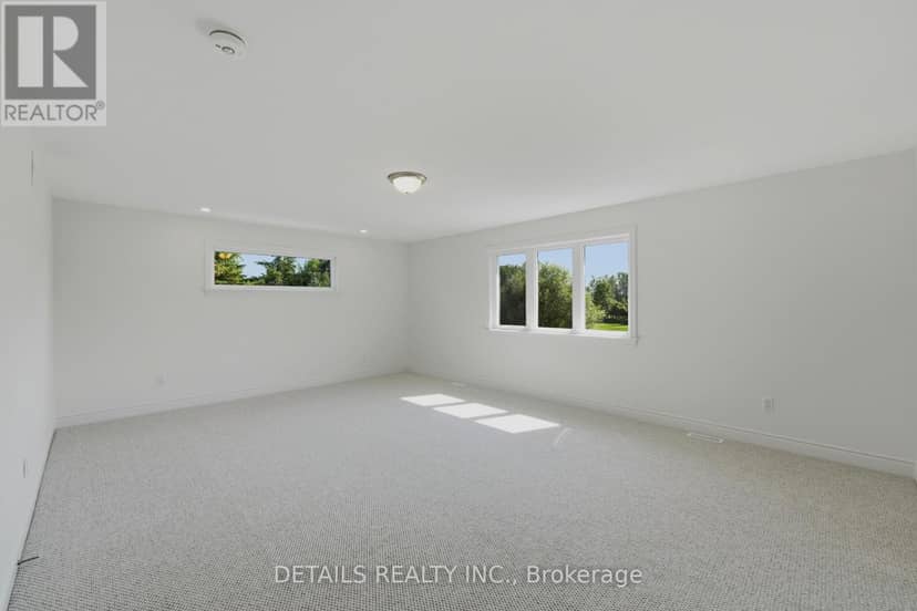 28 Ridingview Crescent — photo 24 of 40