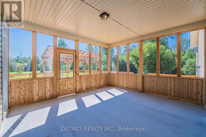 28 Ridingview Crescent — photo 35 of 40
