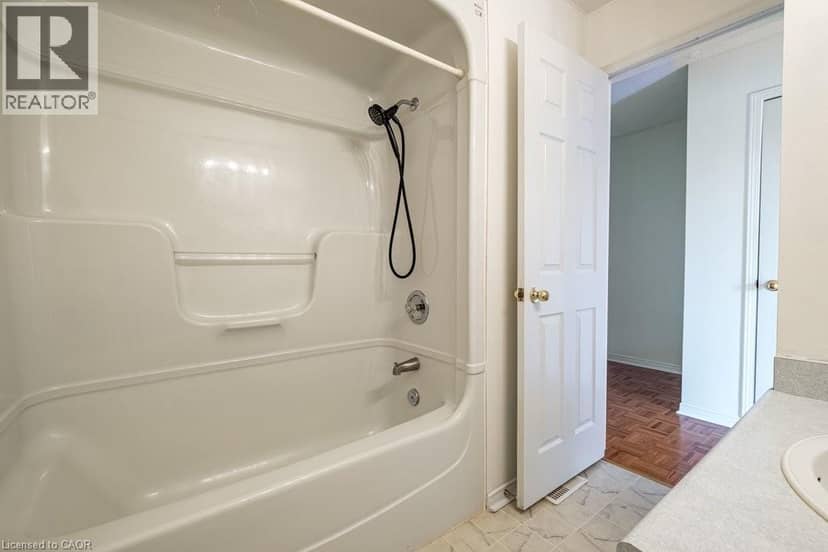 266 LIMERIDGE Road E Unit# 10 — photo 19 of 29