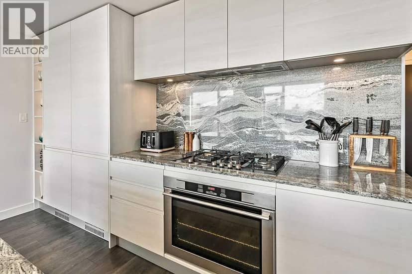 408, 310 12 Avenue SW — photo 9 of 40