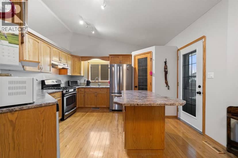 6308 30 Avenue, Camrose, photo 8