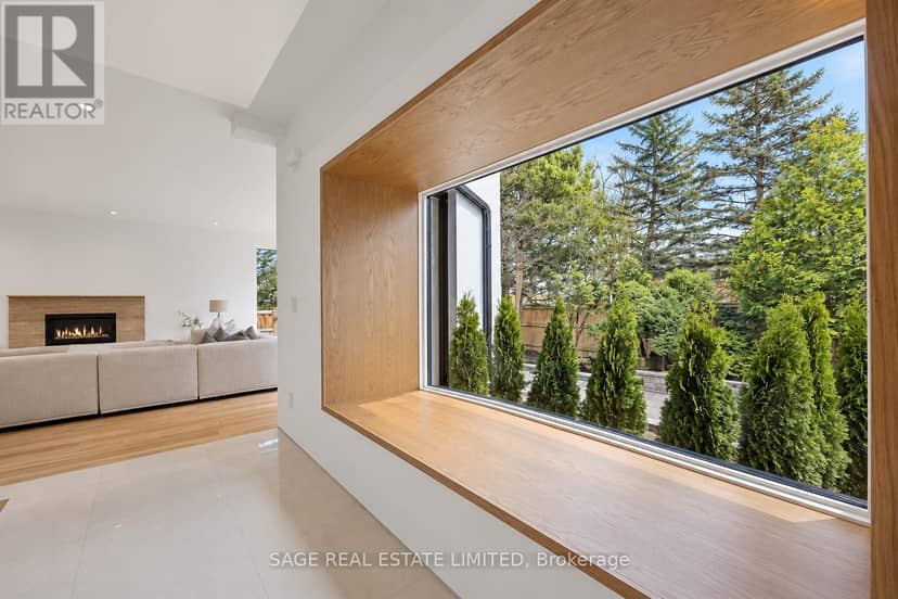 2 Addison Crescent — photo 11 of 40